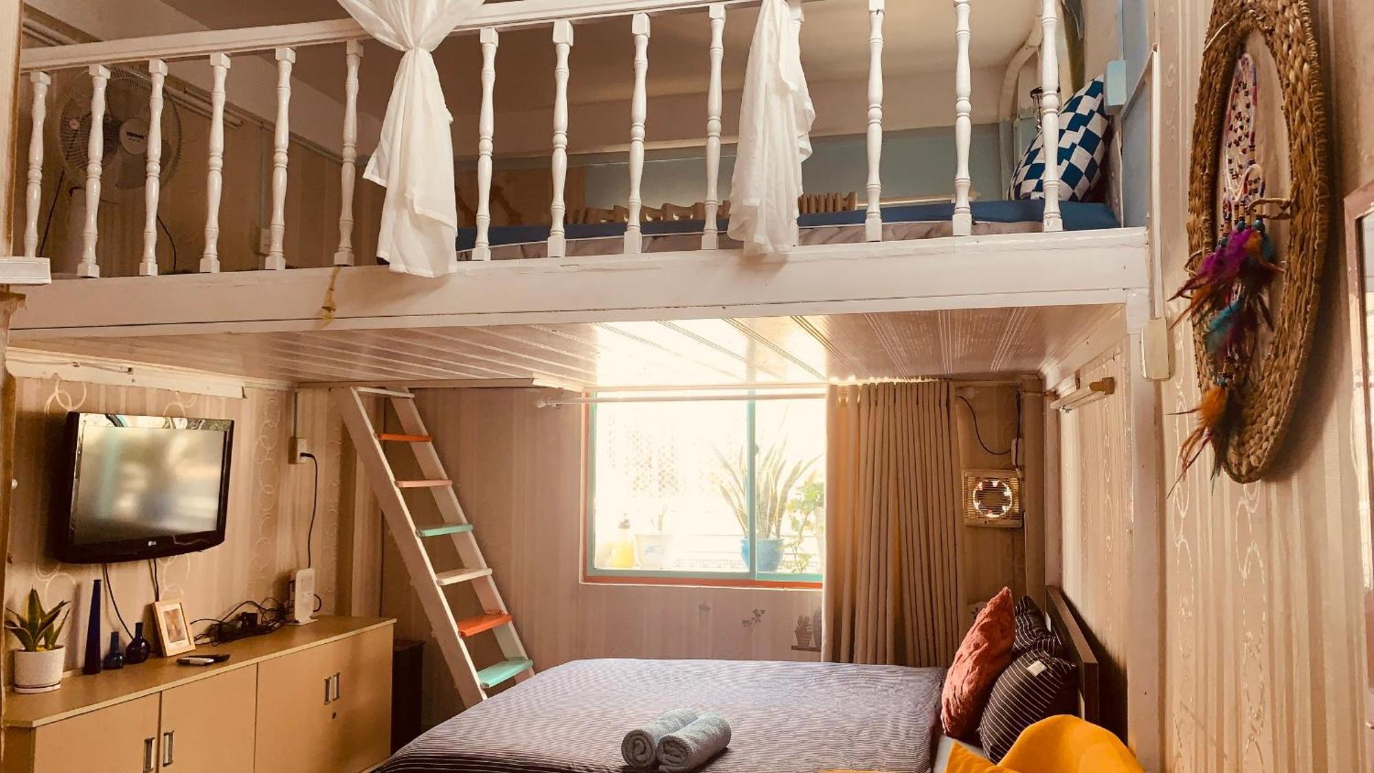 Local Life Apartment